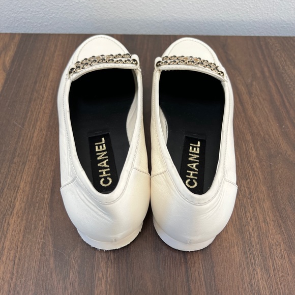 Auth Chanel White Classic CC Logo Loafers , Size 37.5 - PreLoved - Picture 4 of 13